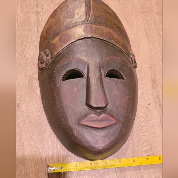 Handcrafted Brown Wooden Mask - Picture 8 of 8